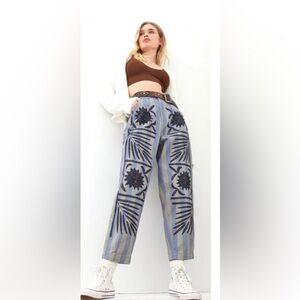 Kimchi Blue cropped pleated embroidered striped jeans